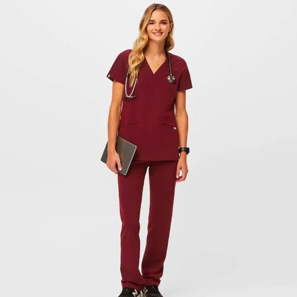 Figs set of Casma 3 pocket top and pants - Picture 1 of 11